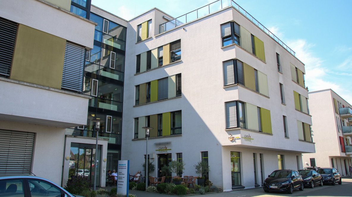Außenansicht Theodor-Fliedner-Haus und Café Fliedner